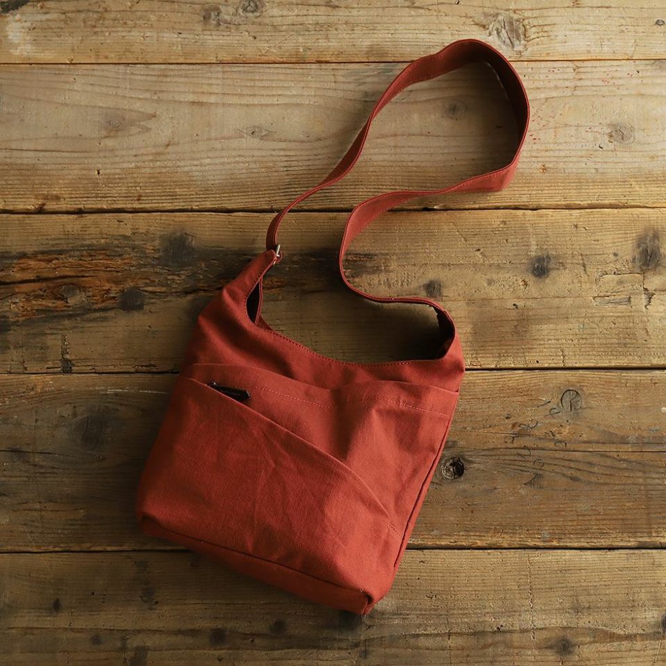 赤さび染め帆布タケノコショルダー | 香久山鞄