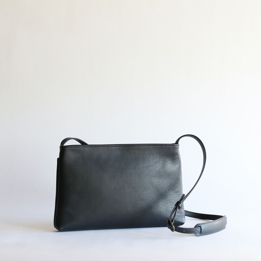 GRINDLODGE boab leather レザーサコッシュ 新品未使用品 GRINDLODGE