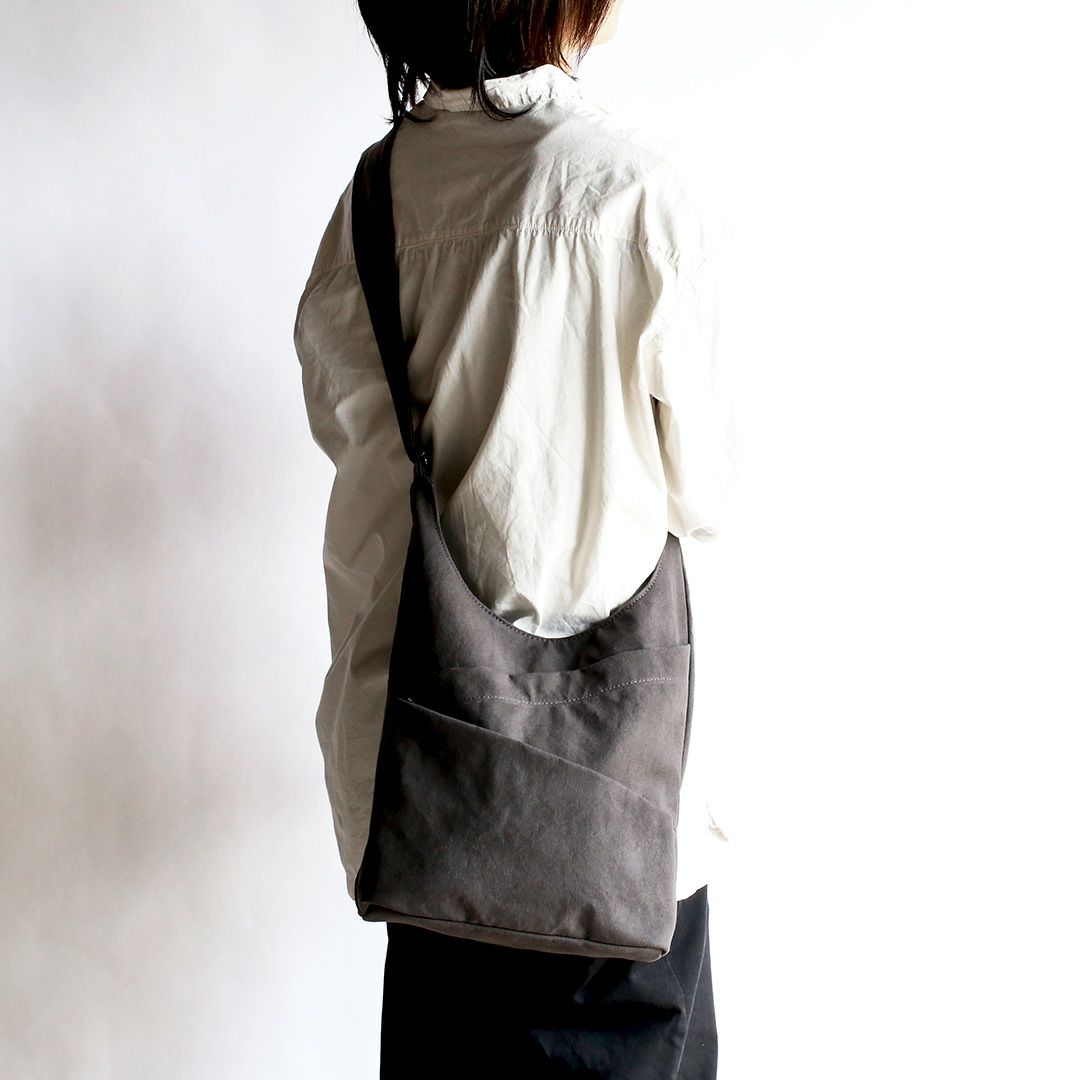 備長炭染め帆布タケノコショルダー | 香久山鞄