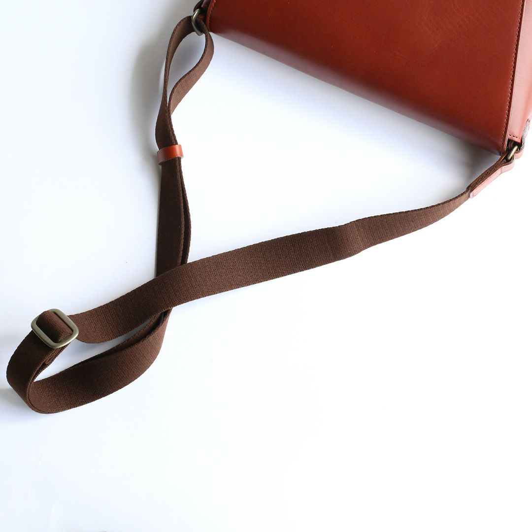 香久山鞄Louis Buczka（ルイブチカ）400G ミニショルダーバッグB5 Louis Buczka（ルイブチカ）400G ミニショルダーバッグB5 | 香久山鞄