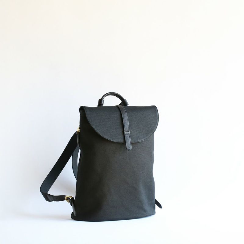 香具山鞄 撥水パラフィン帆布リュック 黒 撥水パラフィン帆布リュック 黒 |